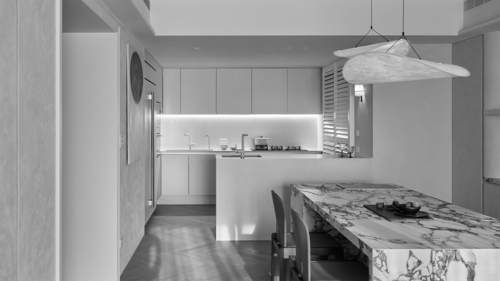 Translating Romantic Living into Fashionable Taste