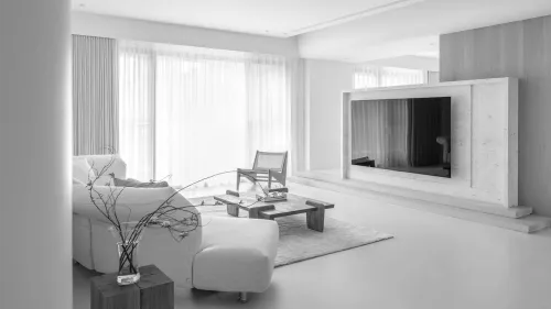 LT House