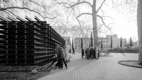 The Rails of Memory