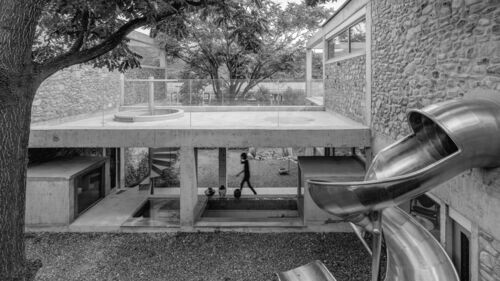 House of Bluff– A playground of the wasteland